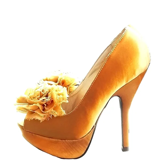 QUPID WOMENS 6.5 ORANGE OPEN  TOE POMPOM HEEL PLATFORMS - Picture 3 of 8